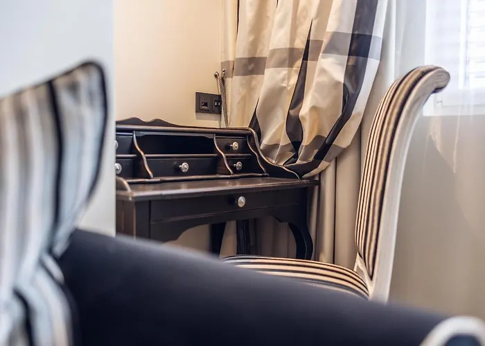 Bed & Breakfast Loom 3*