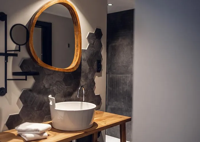 Loom فندق مبيت وإفطار 3*