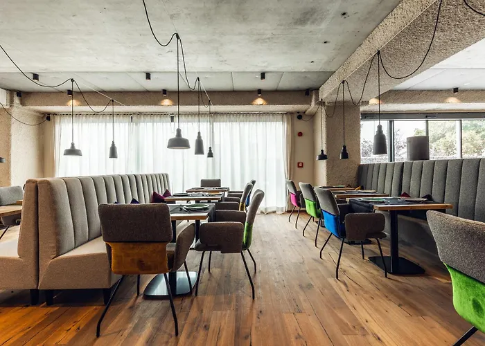 Bed & Breakfast Loom 3*